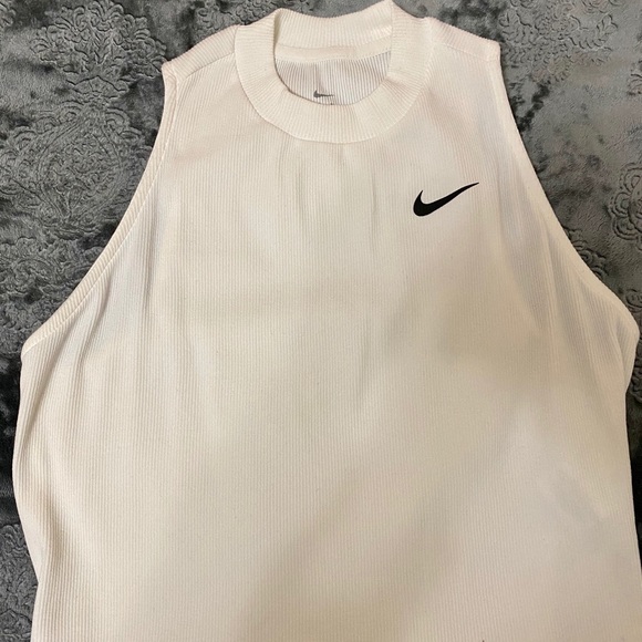 Nike Crop tank tops - Picture 4 of 8